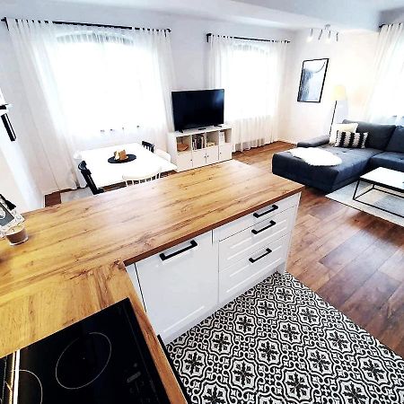 Apartman Linda - Velka Lomnica Eksteriør billede