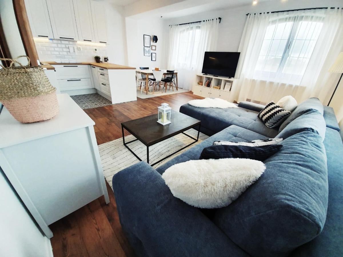Apartman Linda - Velka Lomnica Eksteriør billede